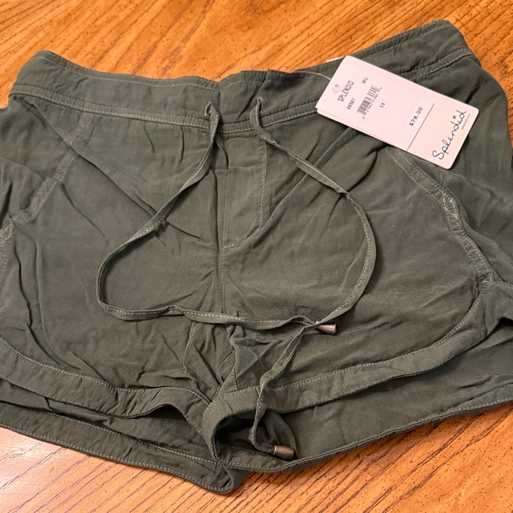 New Splendid XS Forest Green Casual Shorts